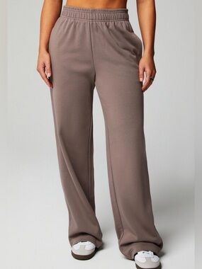 Fabletics Year Round Terry Wide Leg Pant - Desert Shadows - Size M